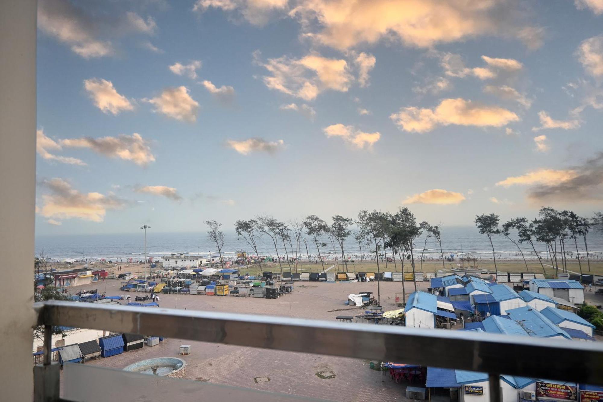 דיגה Royal Sea View !! Beach Front With Free Wifi !! מראה חיצוני תמונה