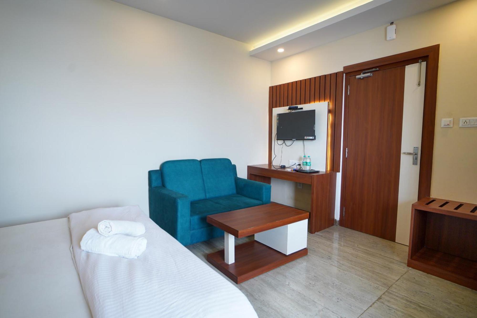 דיגה Royal Sea View !! Beach Front With Free Wifi !! מראה חיצוני תמונה